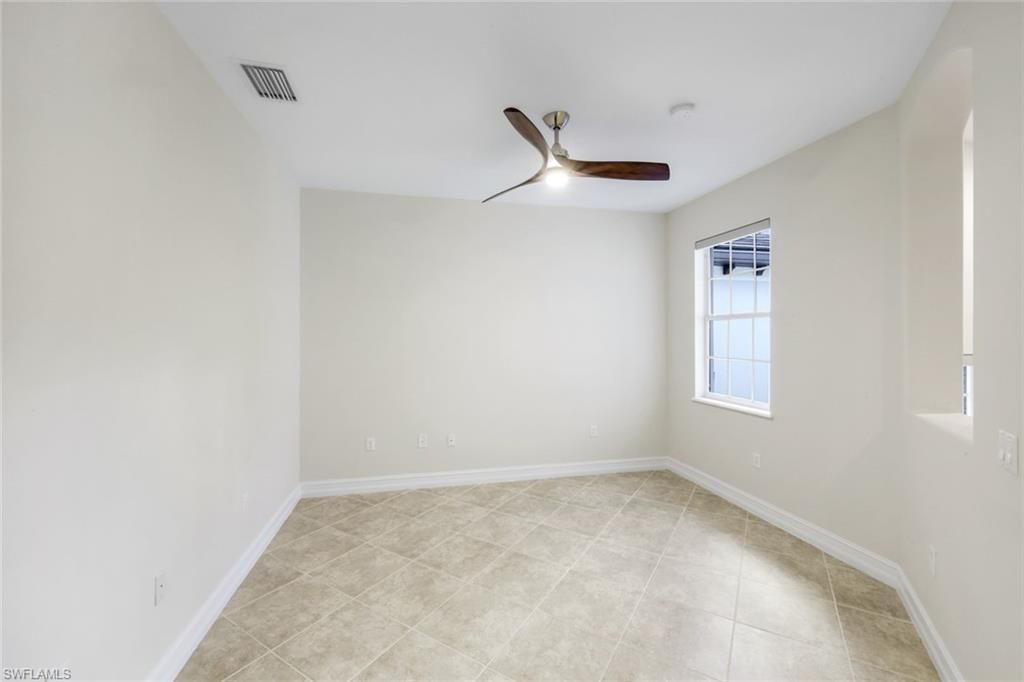 2040 Tarpon Bay Dr N, Unit 201, Naples, FL 34119 Photo