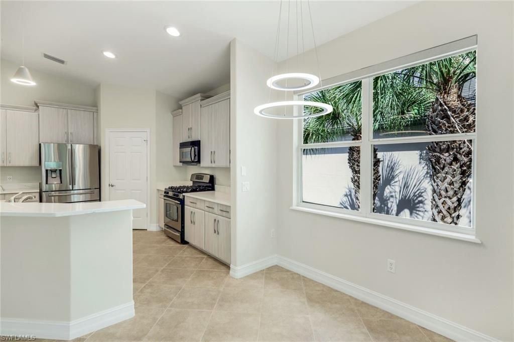 2040 Tarpon Bay Dr N, Unit 201, Naples, FL 34119 Photo