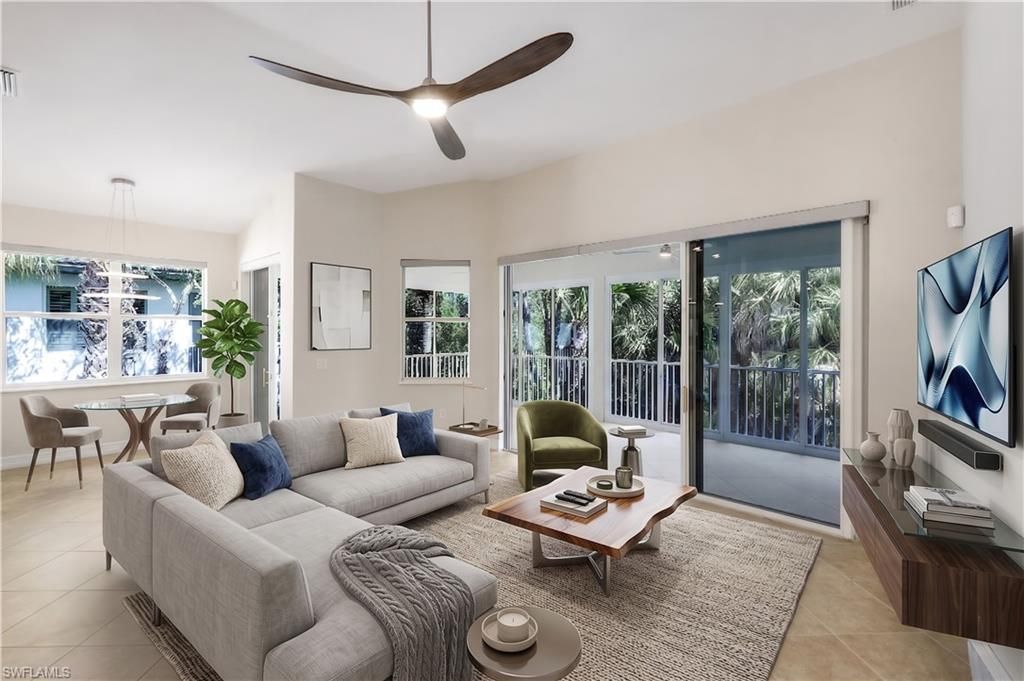 2040 Tarpon Bay Dr N, Unit 201, Naples, FL 34119 Photo