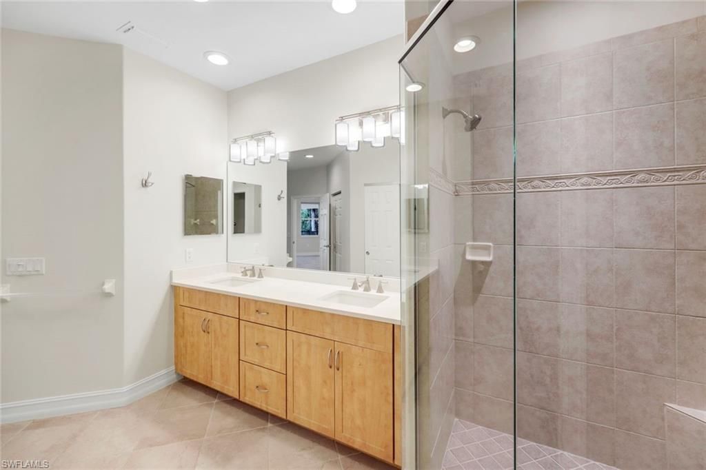 2040 Tarpon Bay Dr N, Unit 201, Naples, FL 34119 Photo