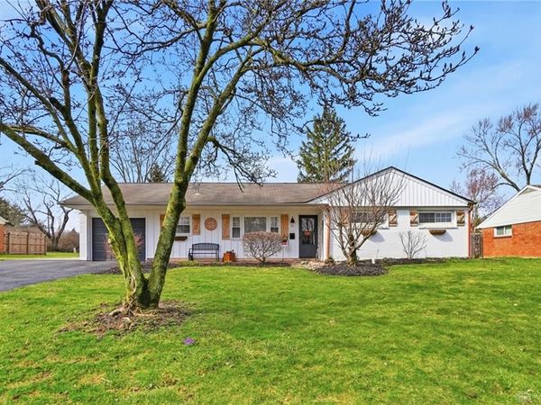 36 Blackstone Drive, Centerville, OH 45459