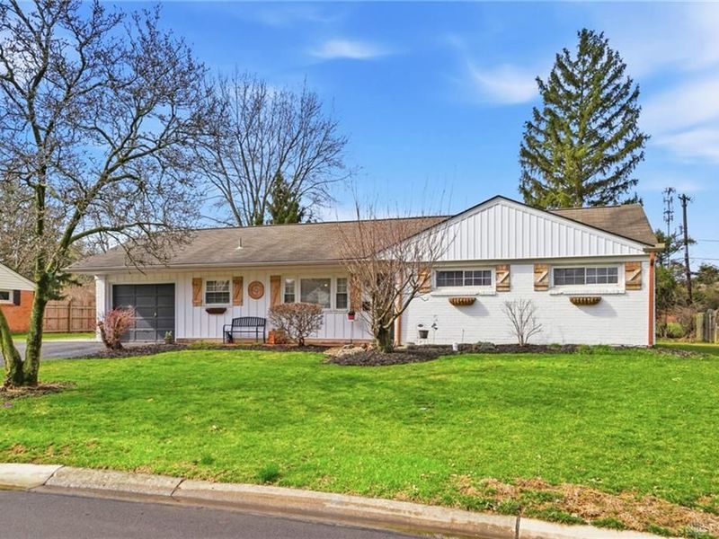 36 Blackstone Drive, Centerville, OH 45459 Photo 2