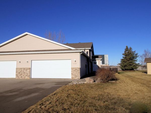 4749 44th Street S, Fargo, ND 58104