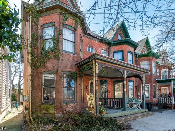 69 York St, Lambertville, NJ 08530