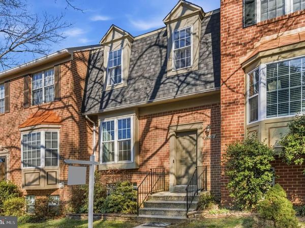 2002 MEDICAL PARK DRIVE , SILVER SPRING, MD 20902