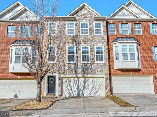 10228 FOUNTAIN CIRCLE, MANASSAS, VA 20110