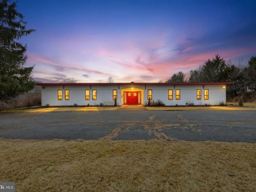 346 Old New Windsor Pike, Westminster, MD 21157 Main Photo