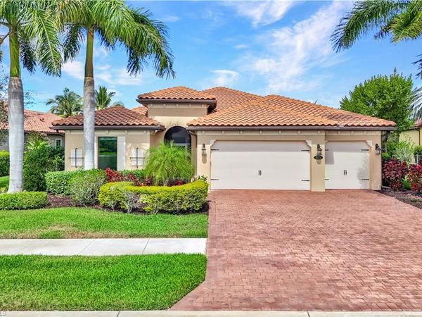 1621 Songbird CT , NAPLES, FL 34120