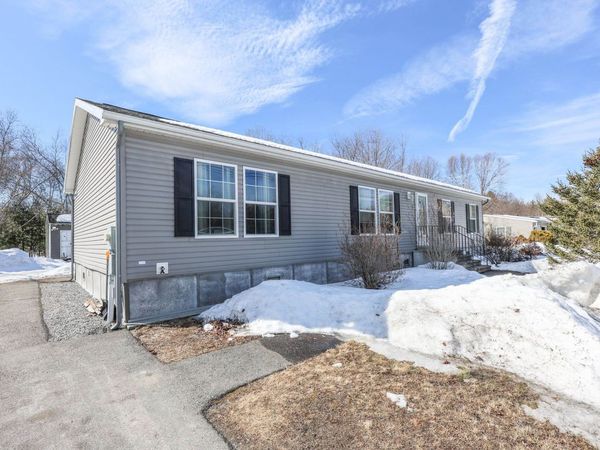 67 Stacey Drive, Hopkinton, NH 03229