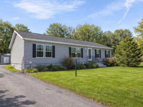67 Stacey Drive, Hopkinton, NH 03229