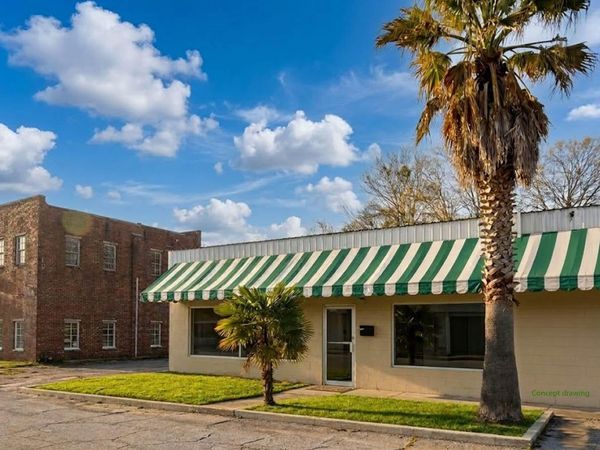 1209 B Corinne St., Hattiesburg, MS 39401