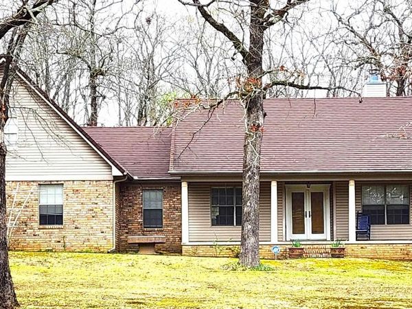296 Deer Creek Drive, Cabot, AR 72023