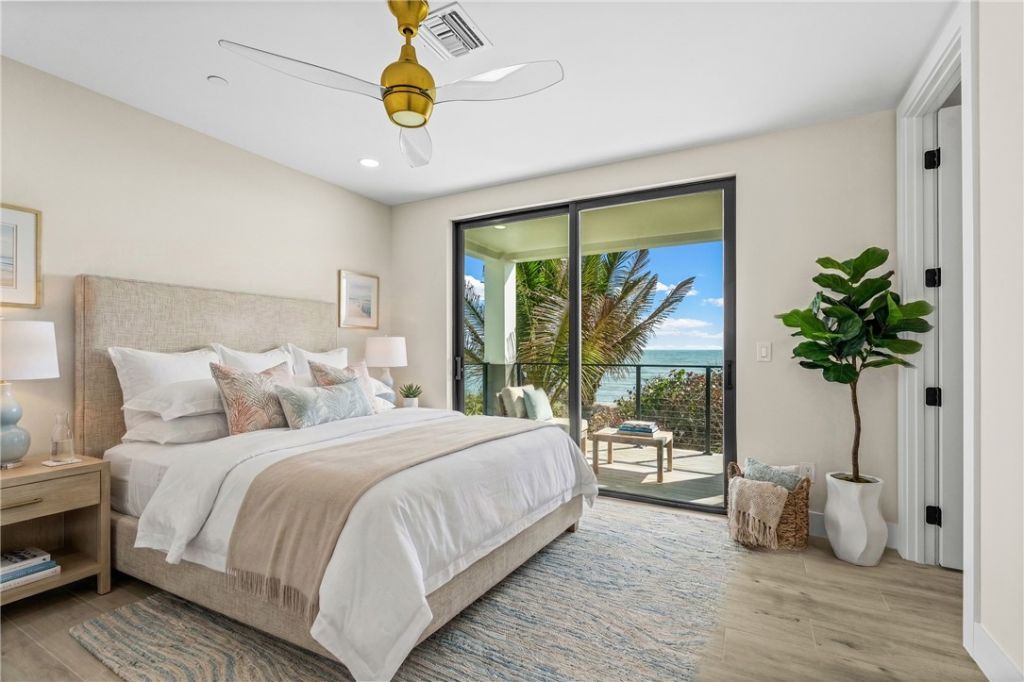422 S Ocean Drive, Hutchinson Island, FL 34949 Photo