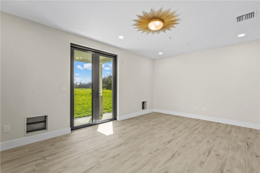 422 S Ocean Drive, Hutchinson Island, FL 34949 Photo