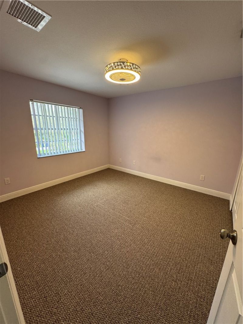 2390 Vero South Circle Sw, Unit 6, Vero Beach, FL 32962 Photo