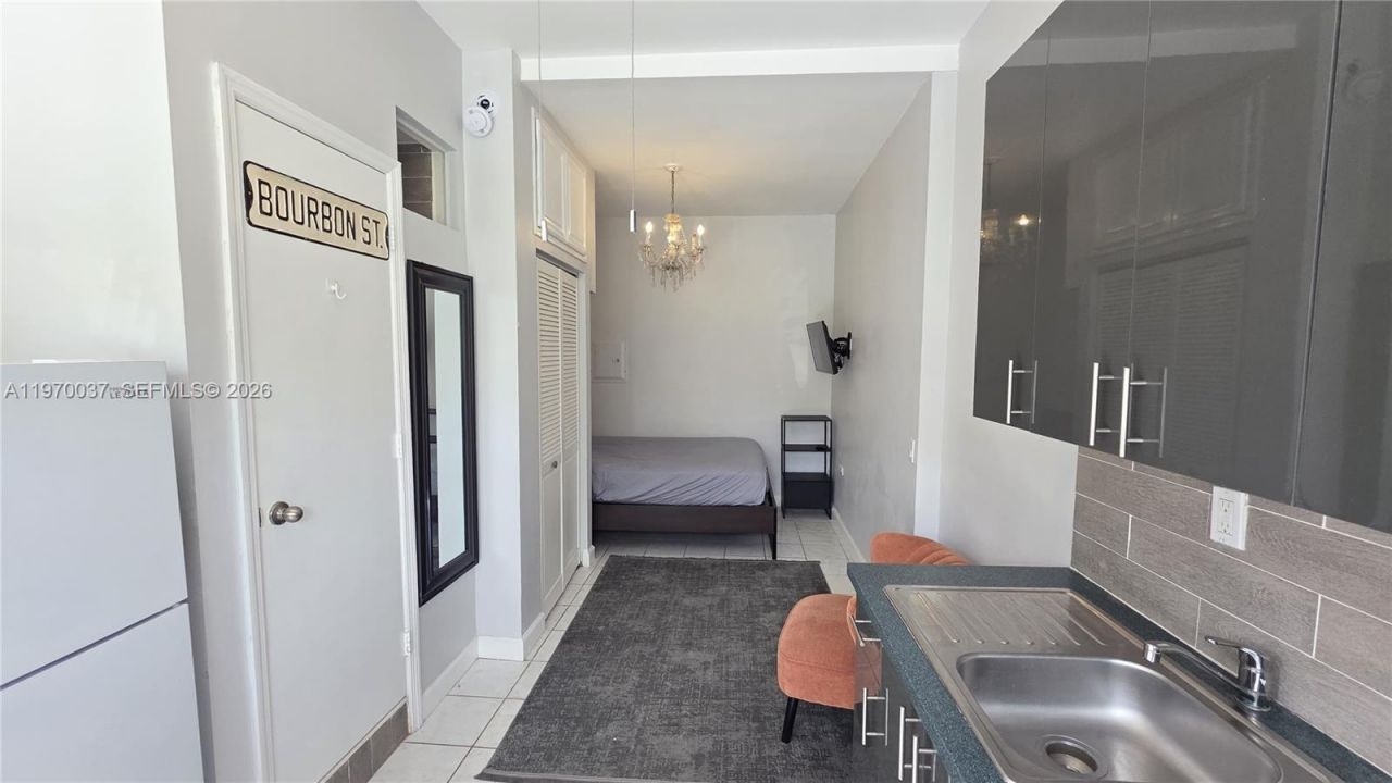 1105 NE 119th St , Unit A, Biscayne Park, FL 33161 Photo