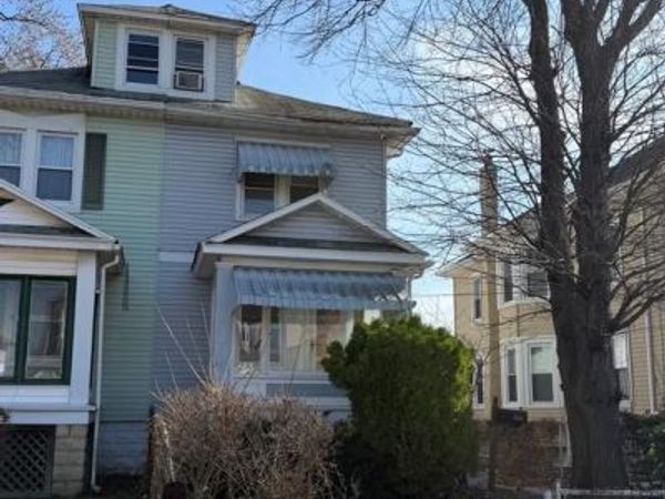 1639 HUDDLE AVENUE, MARCUS HOOK, PA 19061