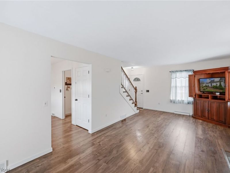 1740 Hearthside Drive, Salem, OH 44460 Photo 17