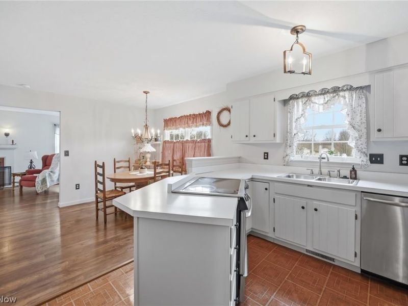 1740 Hearthside Drive, Salem, OH 44460 Photo 5