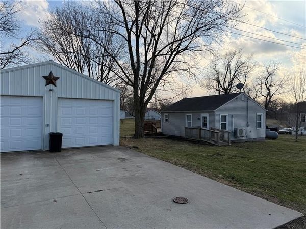 414 Birch Street, Blythedale, MO 64426