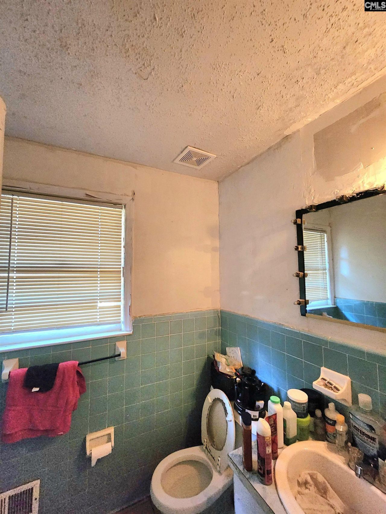 5527 Holmes Avenue Photo 12