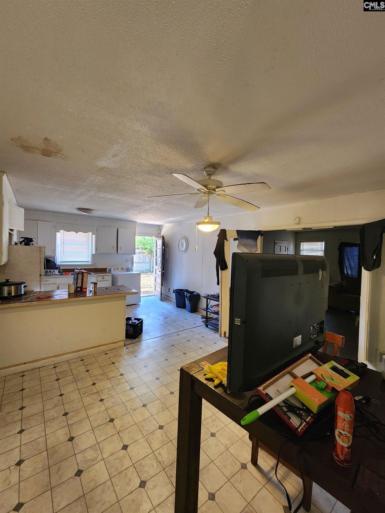 5527 Holmes Avenue Photo 4