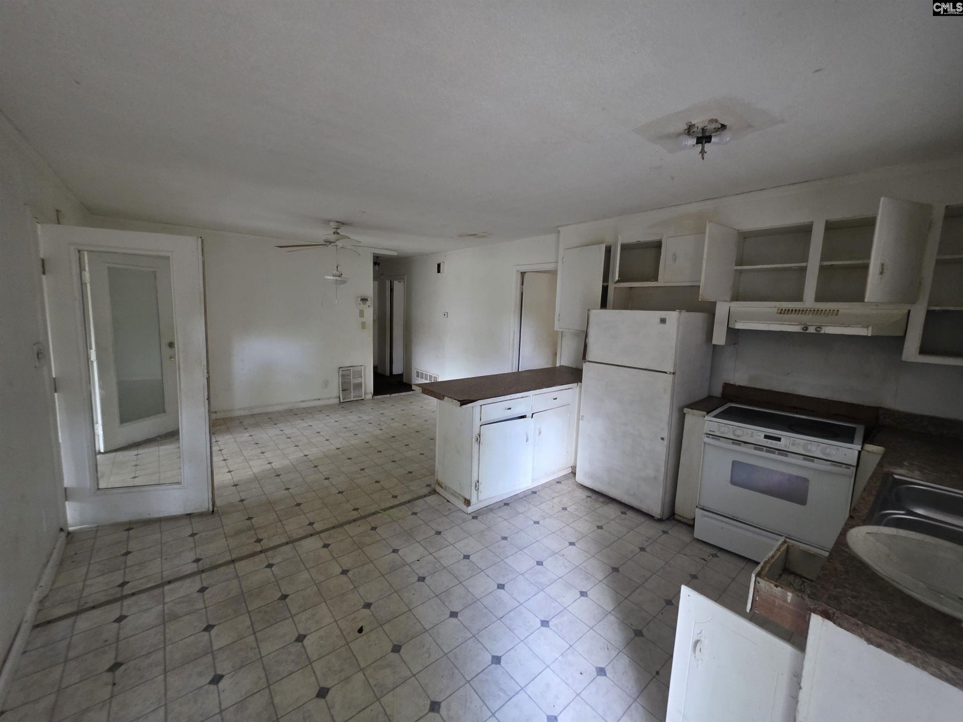 5527 Holmes Avenue Photo 6