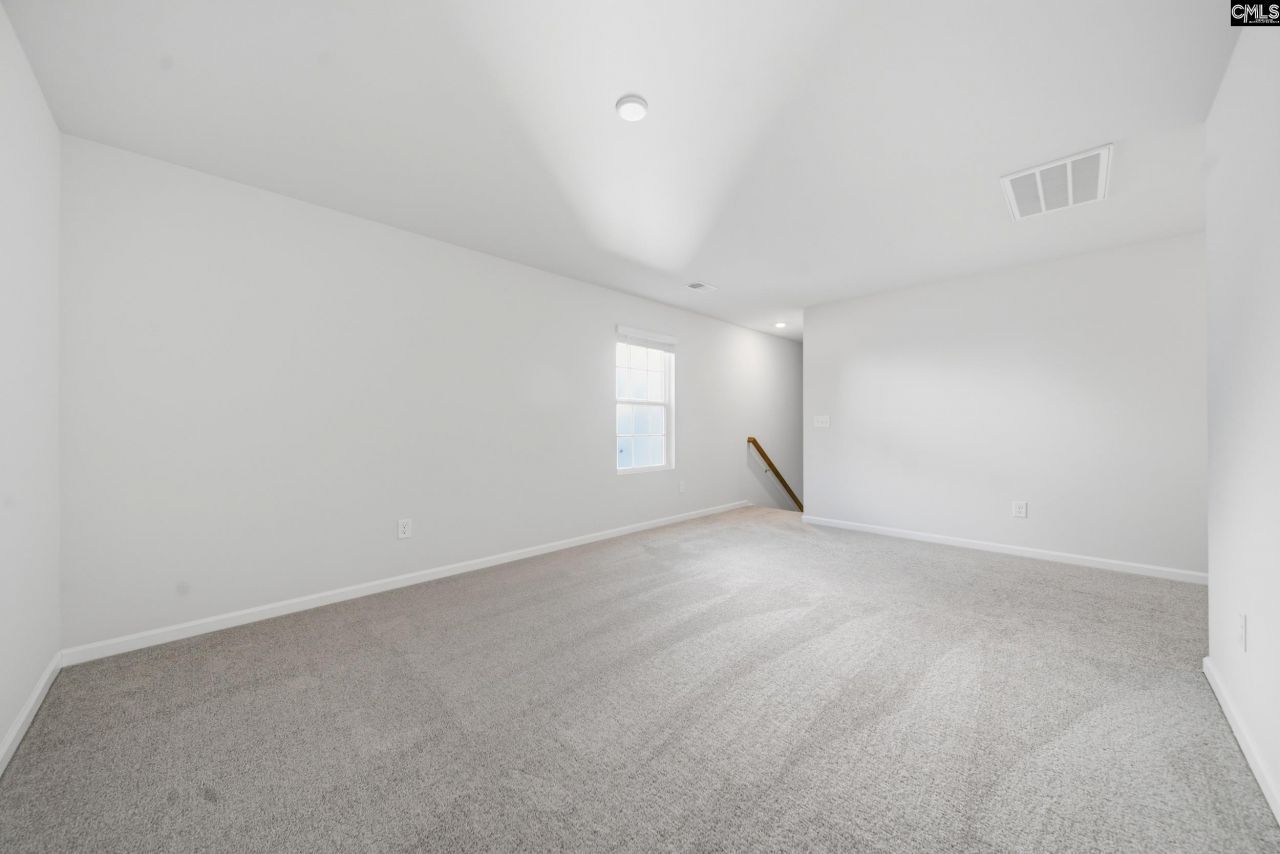 98 Parkwood Court Photo 27