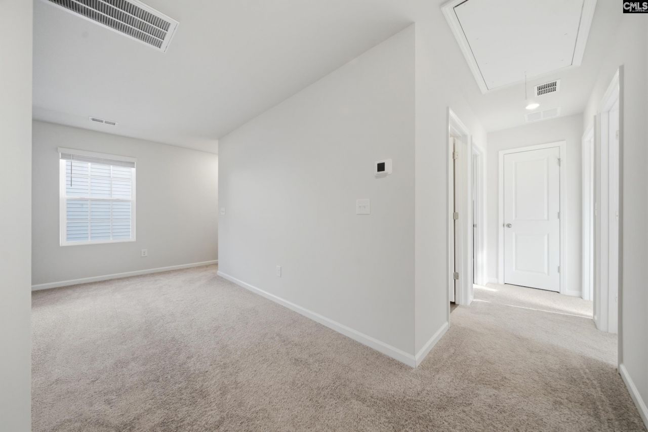 98 Parkwood Court Photo 30