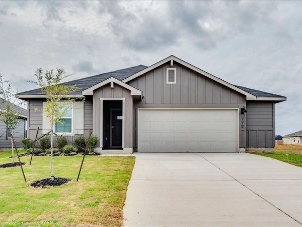 320 Yosemite DR , Kyle, TX 78640