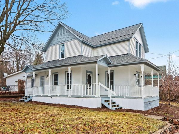 1607 E Michigan Avenue, Kalamazoo, MI 49048