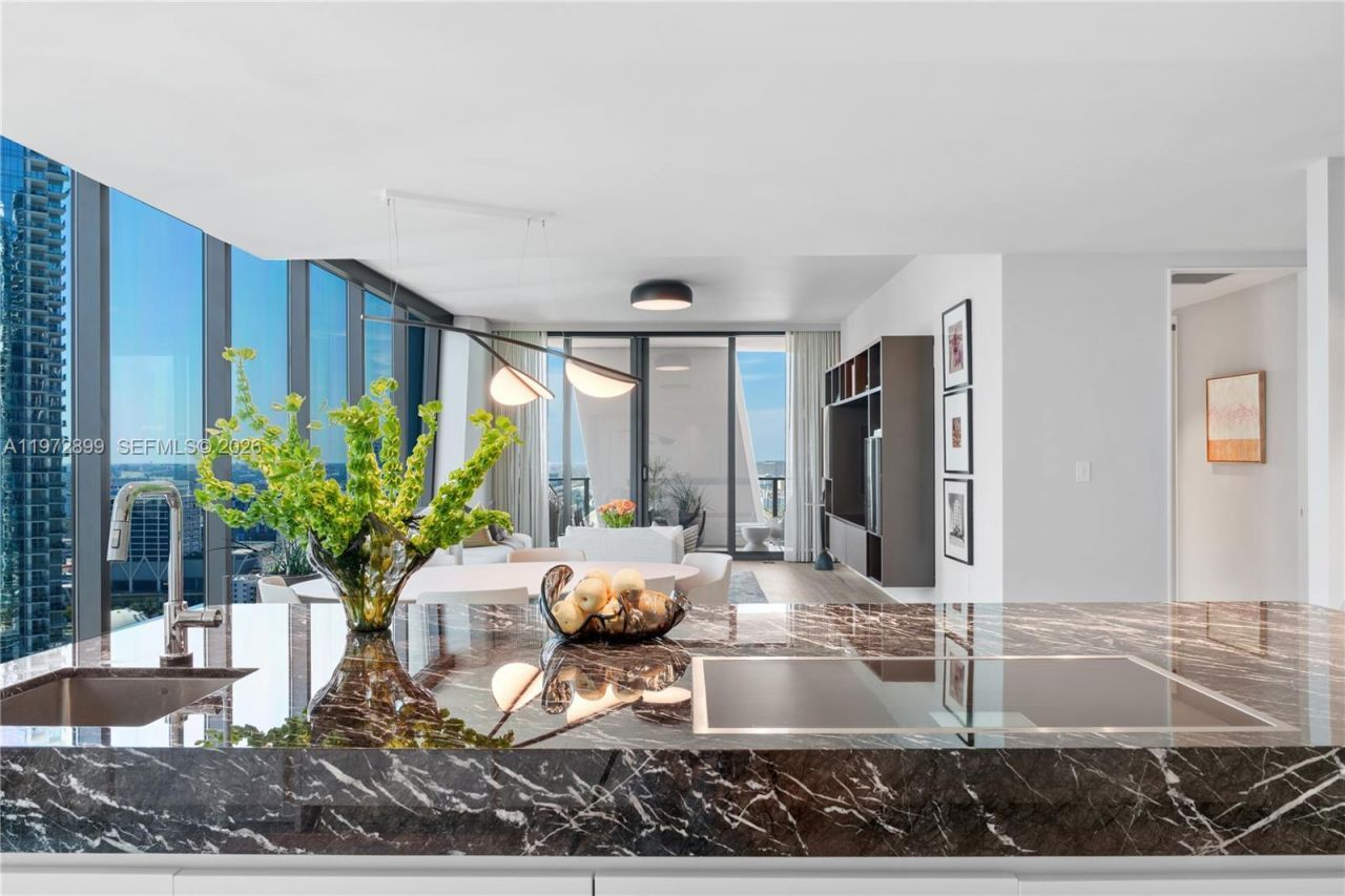 1000 Biscayne Blvd , Unit 3201, Miami, FL 33132 Photo