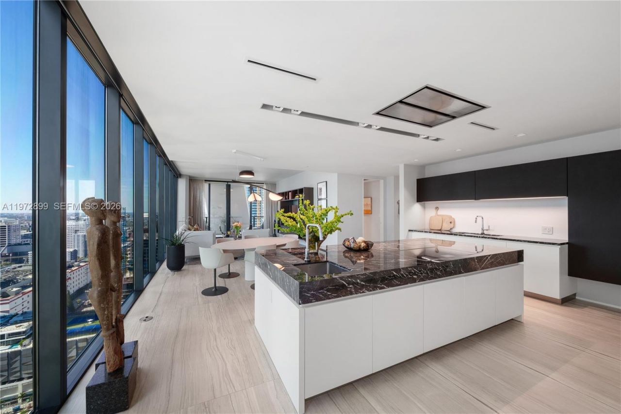 1000 Biscayne Blvd , Unit 3201, Miami, FL 33132 Photo