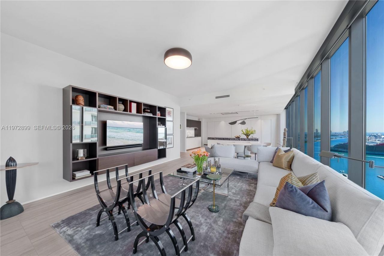 1000 Biscayne Blvd , Unit 3201, Miami, FL 33132 Photo