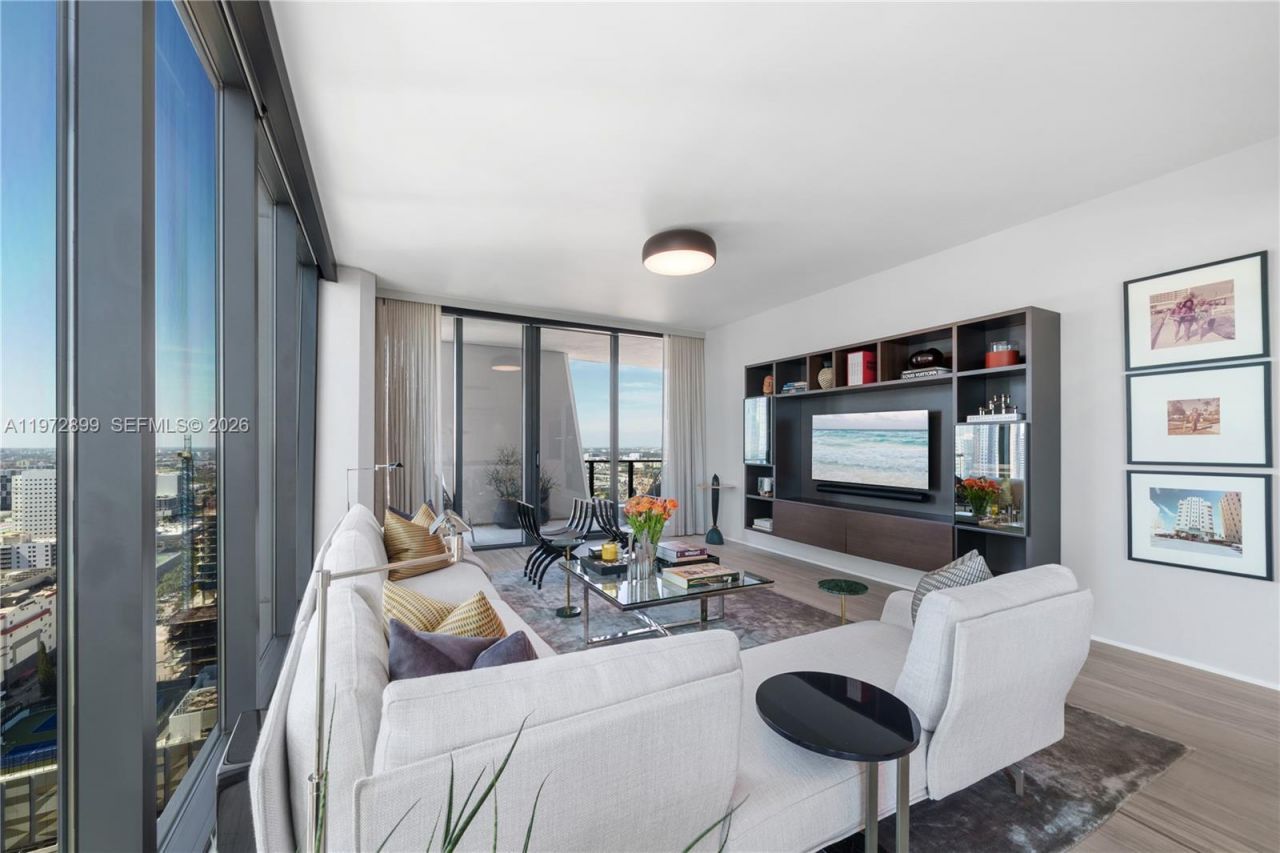 1000 Biscayne Blvd , Unit 3201, Miami, FL 33132 Photo