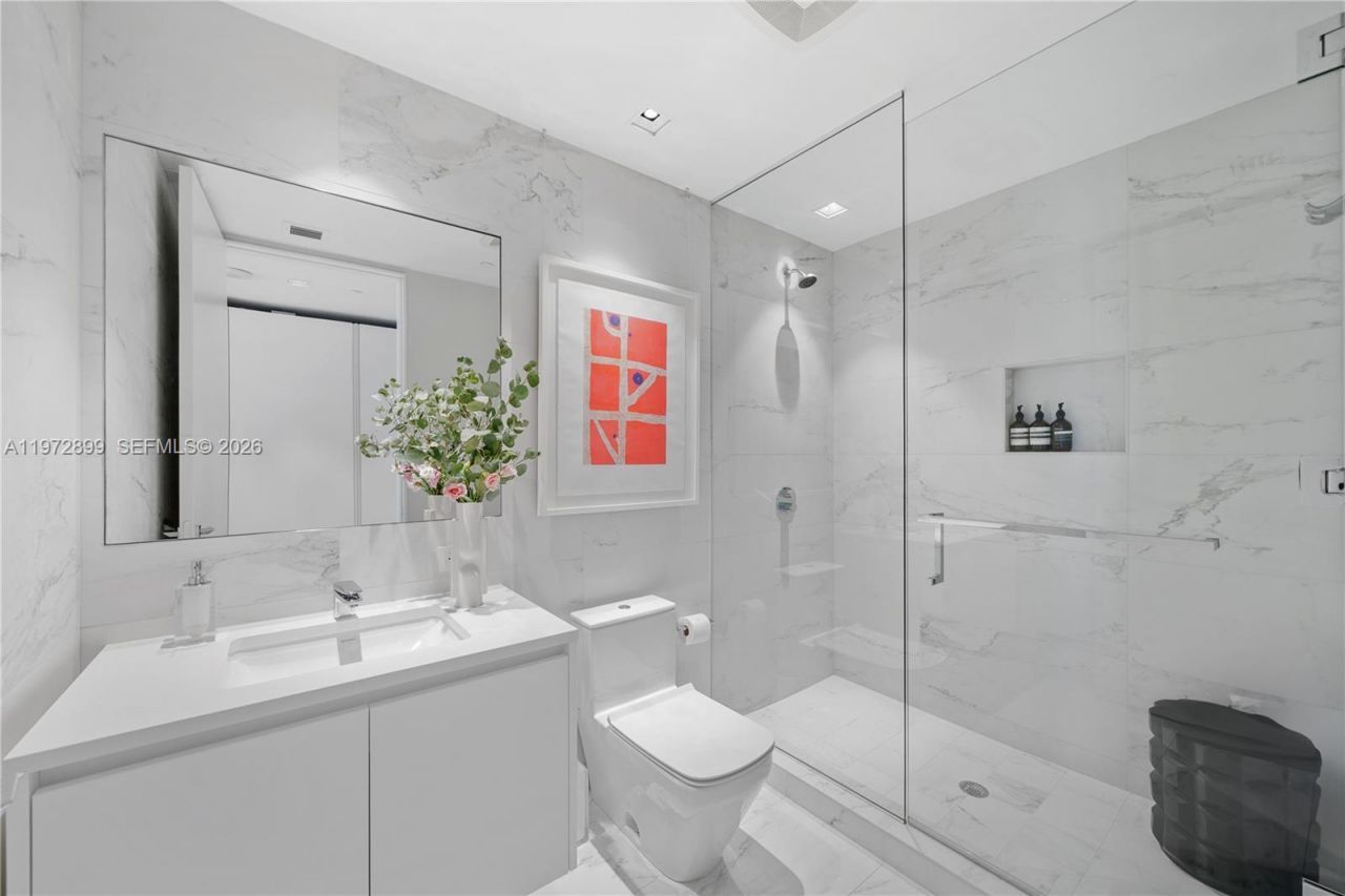 1000 Biscayne Blvd , Unit 3201, Miami, FL 33132 Photo