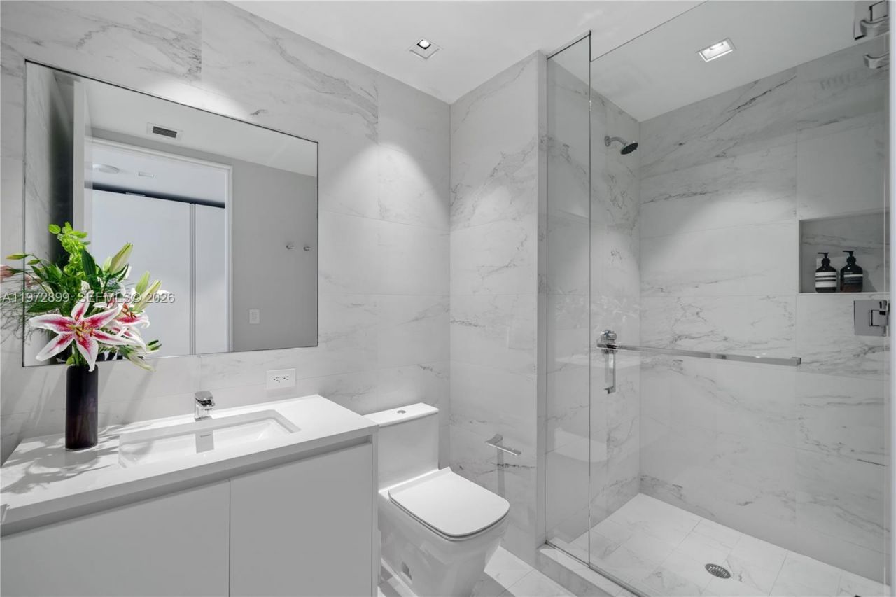 1000 Biscayne Blvd , Unit 3201, Miami, FL 33132 Photo