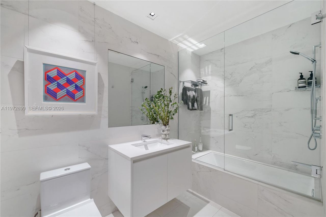 1000 Biscayne Blvd , Unit 3201, Miami, FL 33132 Photo