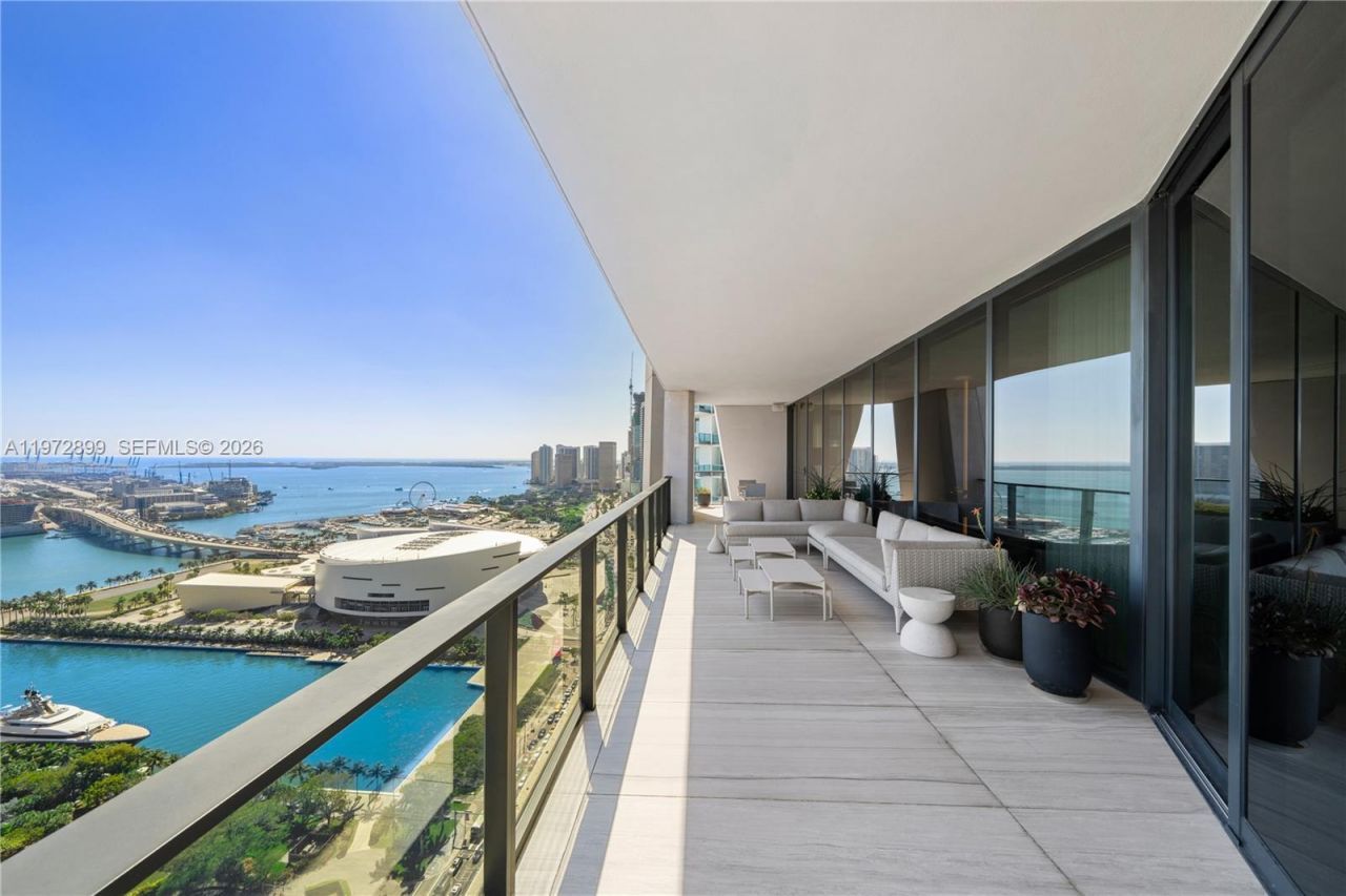 1000 Biscayne Blvd , Unit 3201, Miami, FL 33132 Photo