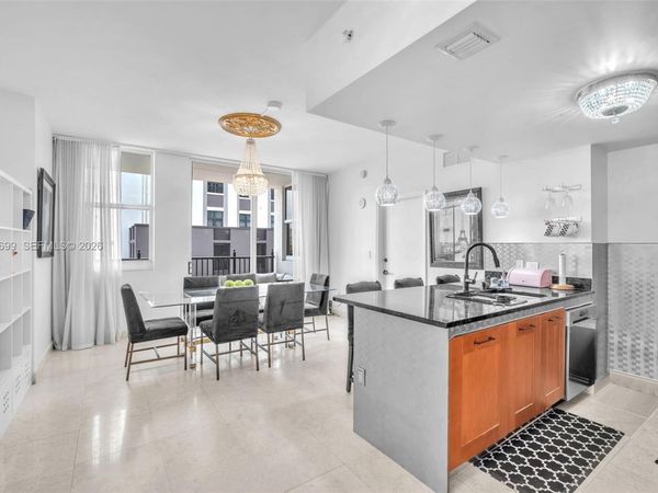 4100 Salzedo St, Unit 519, Coral Gables, FL 33146