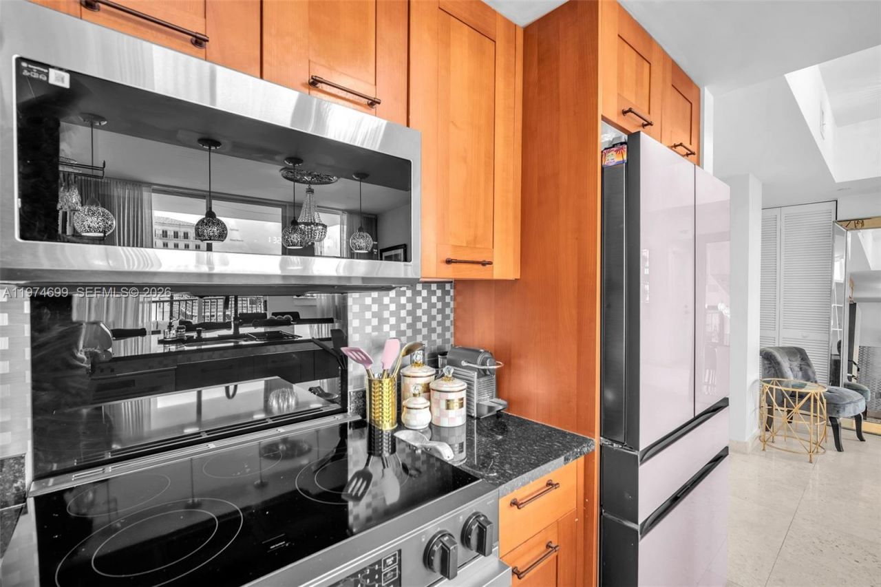 4100 Salzedo St, Unit 519, Coral Gables, FL 33146 Photo