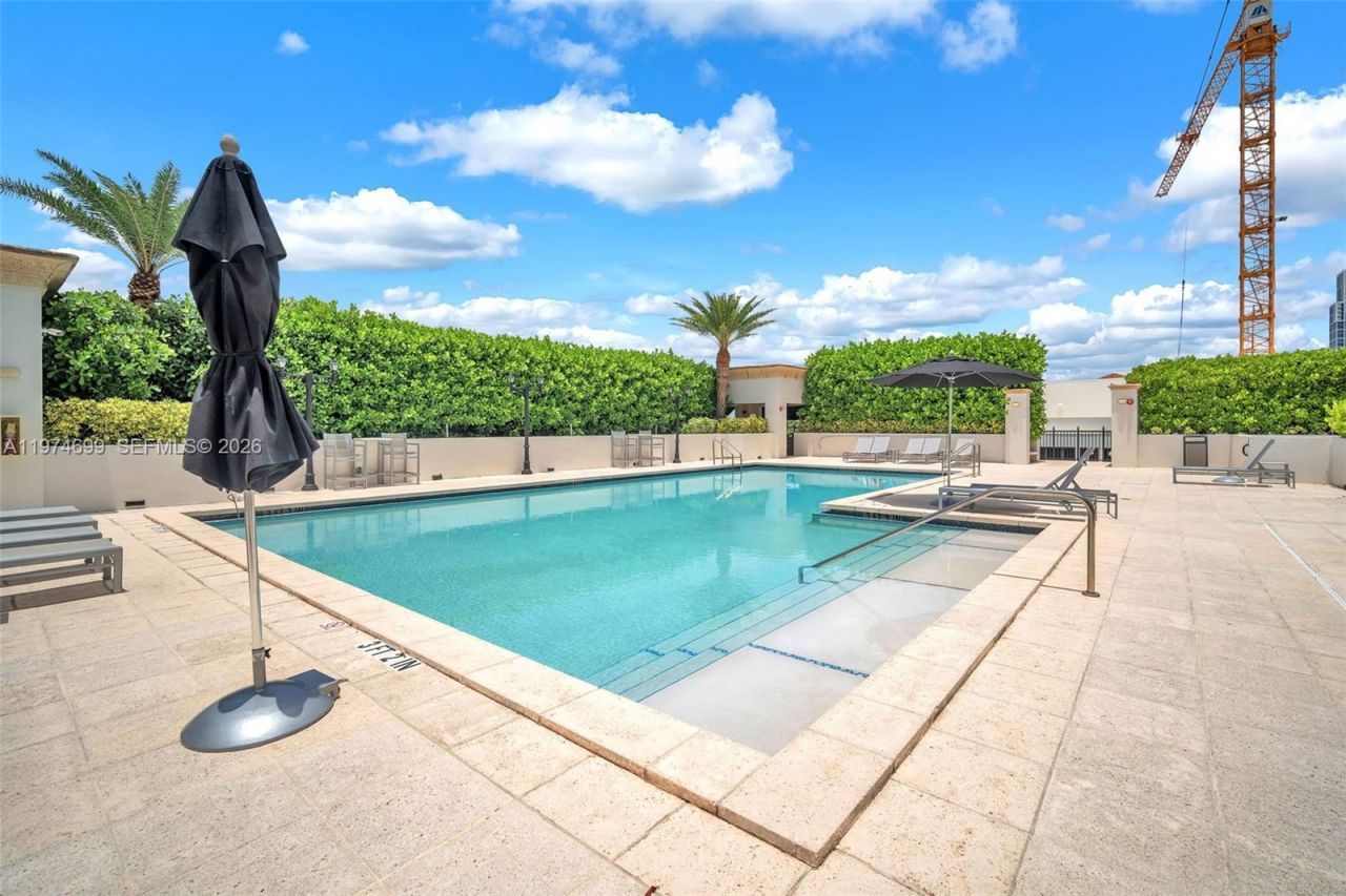 4100 Salzedo St, Unit 519, Coral Gables, FL 33146 Photo