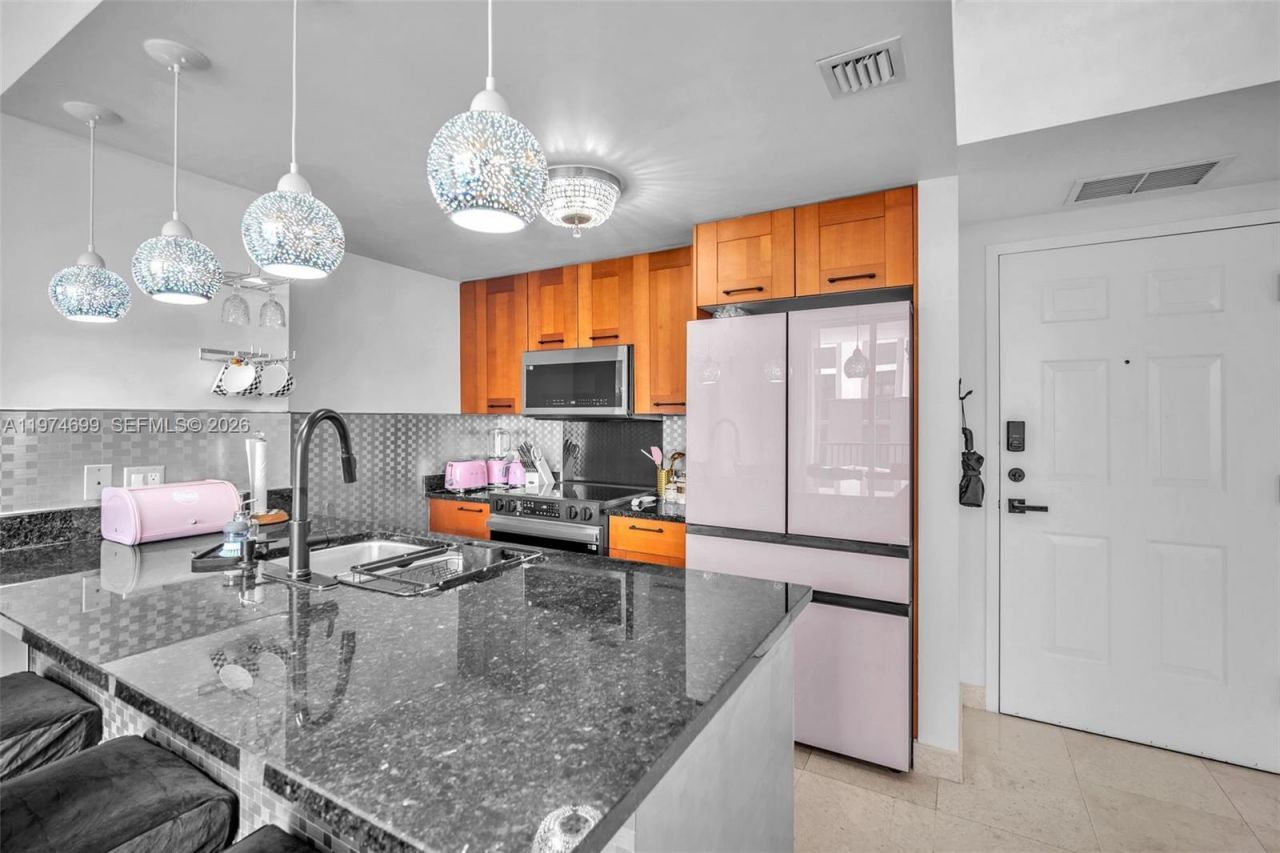 4100 Salzedo St, Unit 519, Coral Gables, FL 33146 Photo