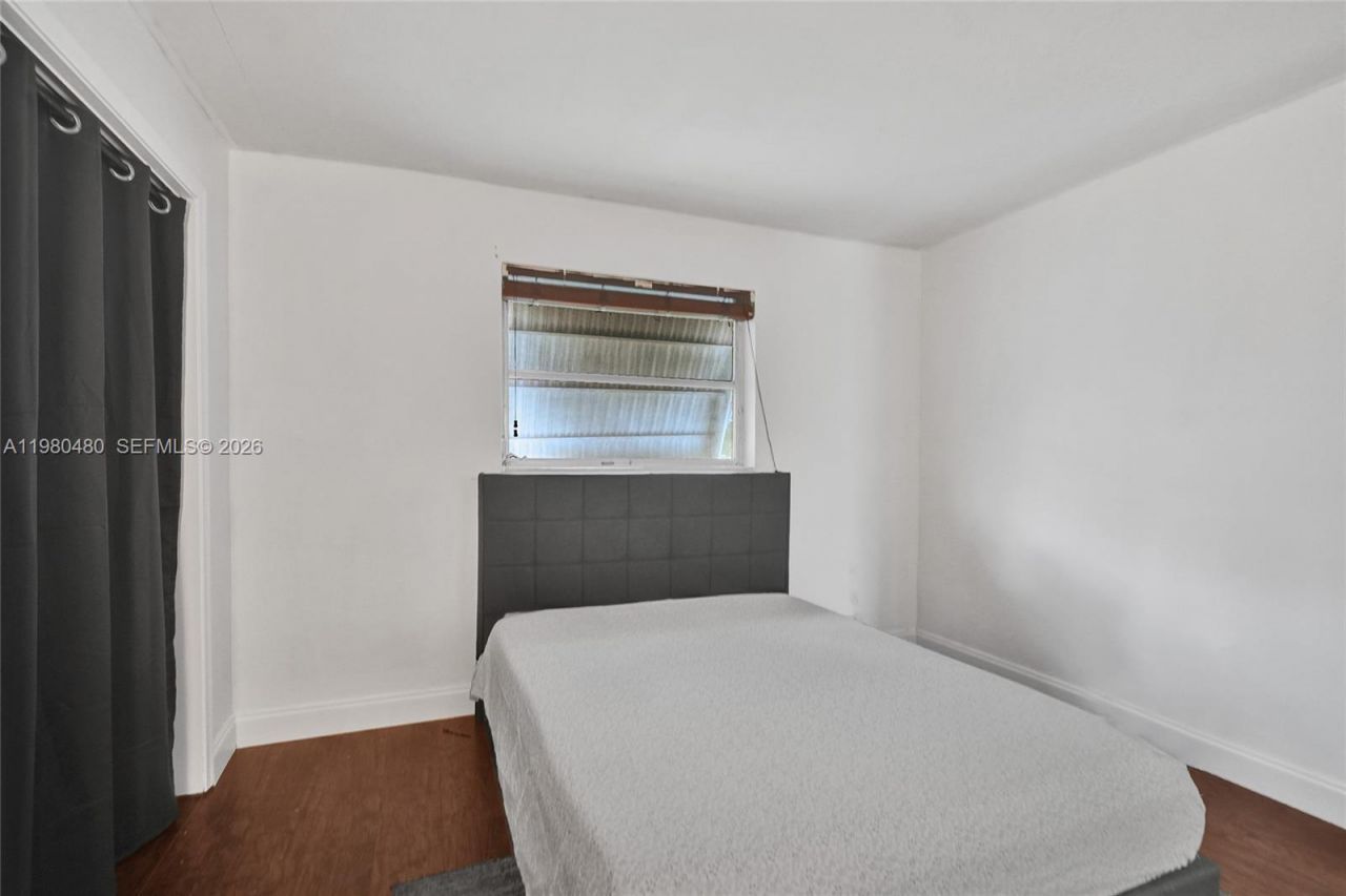 8699 NW 26th Pl , Sunrise, FL 33322 Photo