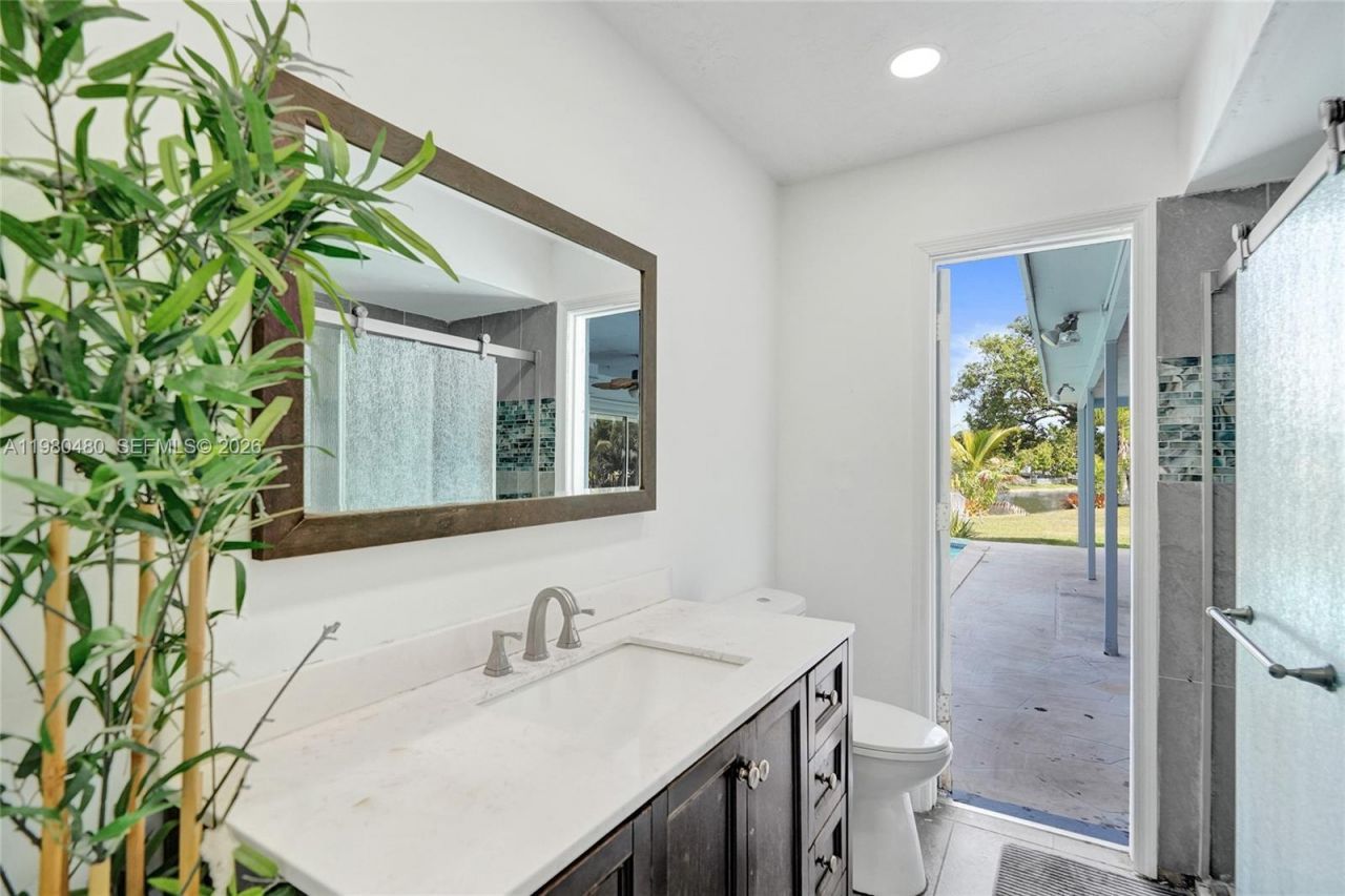 8699 NW 26th Pl , Sunrise, FL 33322 Photo