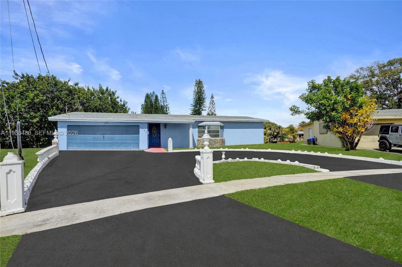 8699 NW 26th Pl , Sunrise, FL 33322 Photo