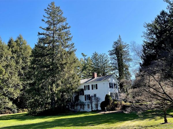 549 Croton Lake Road, Bedford Corners, NY 10549