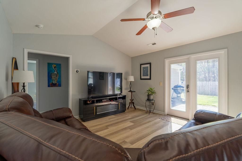 133 Burkridge West Dr. Photo 16