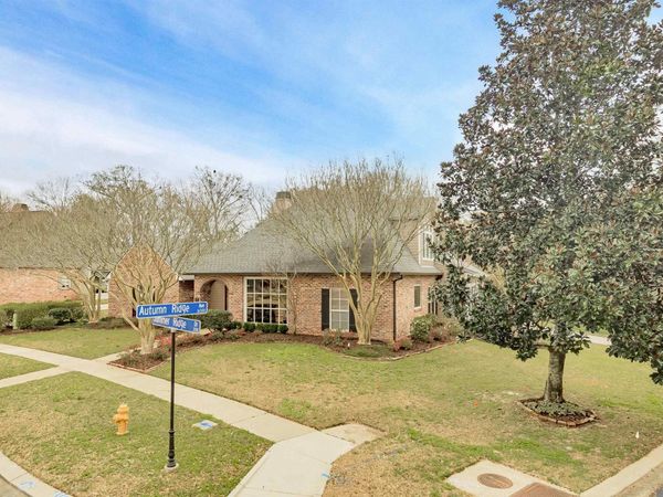 243 Summer Ridge Dr, Saint George, LA 70810