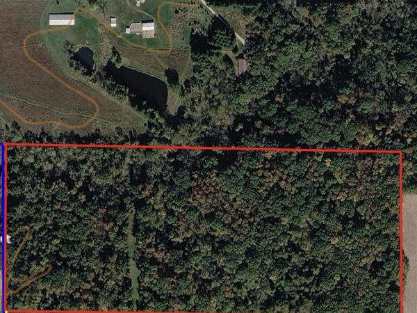 14880 DMC HWY 61 Highway, Burlington, IA 52601